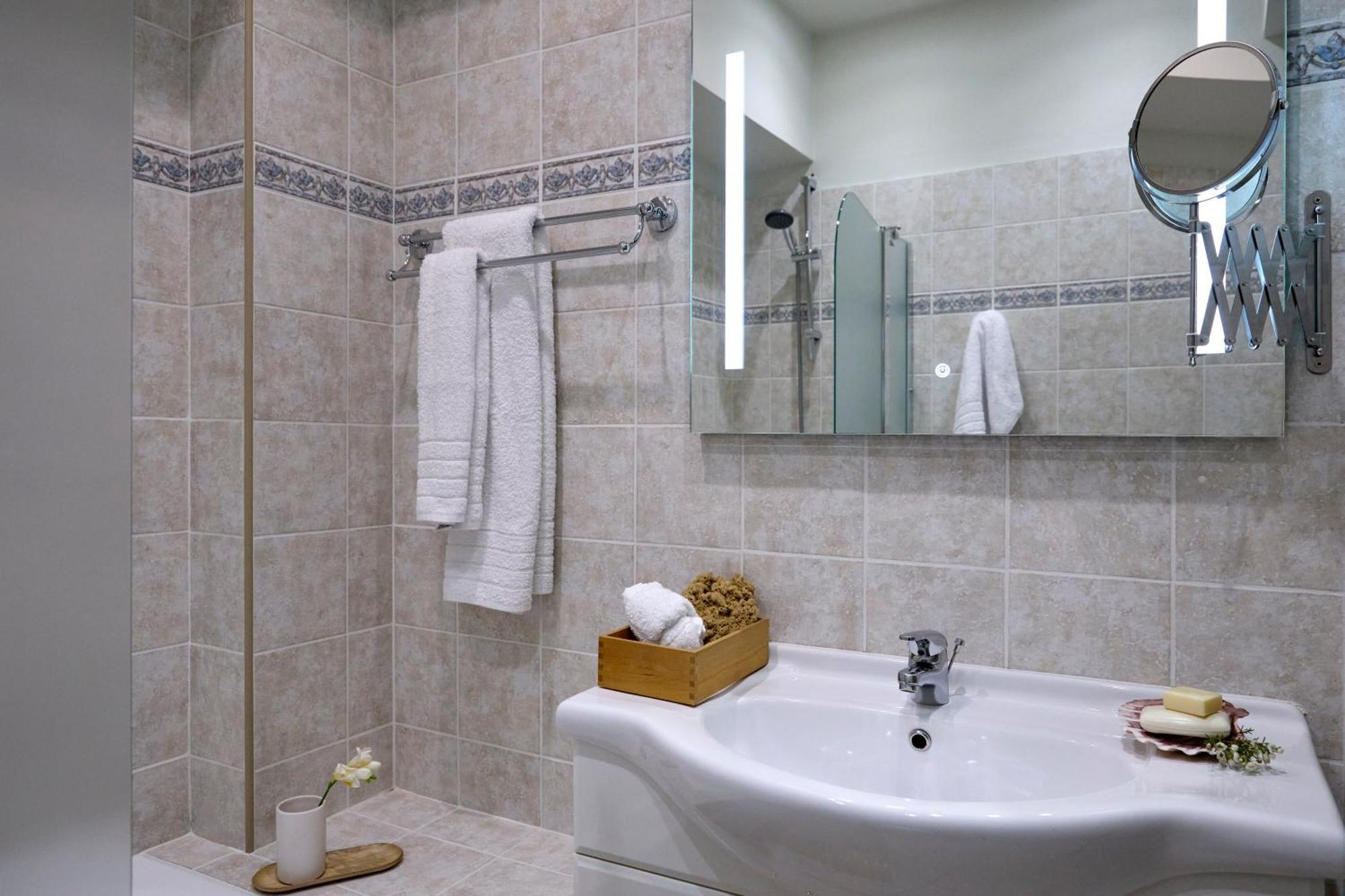 The Acropolis Entrance 2Bd Private Apt Ateny Zewnętrze zdjęcie